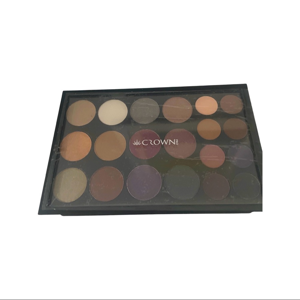 Crown Pro Eyeshadow Collection